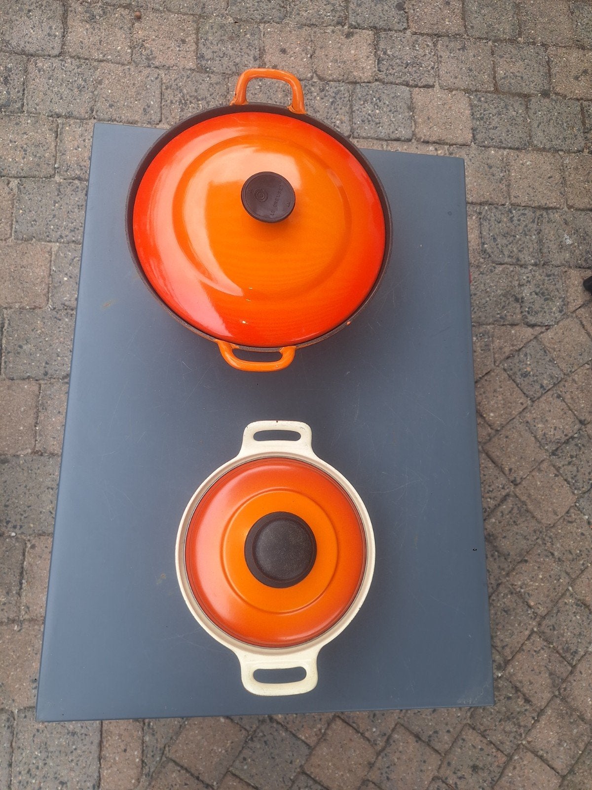 le Creuset pannen 20 en 28 cm doorsnee, Ophalen, Gebruikt, Gietijzer