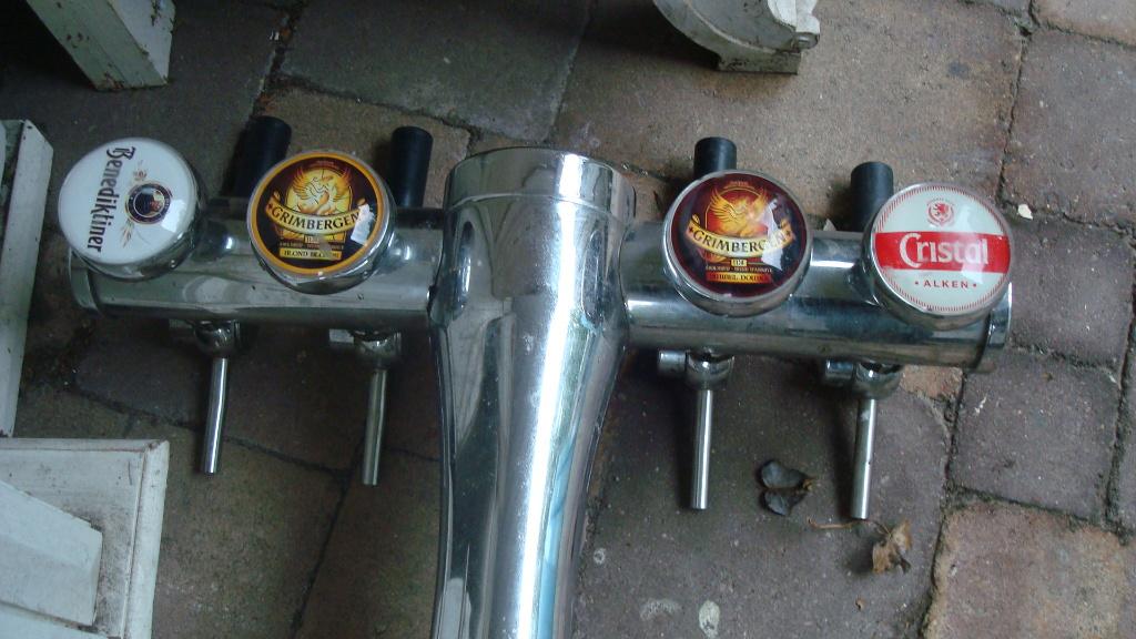 vier kraans tap zuil met verlichting, Ophalen of Verzenden