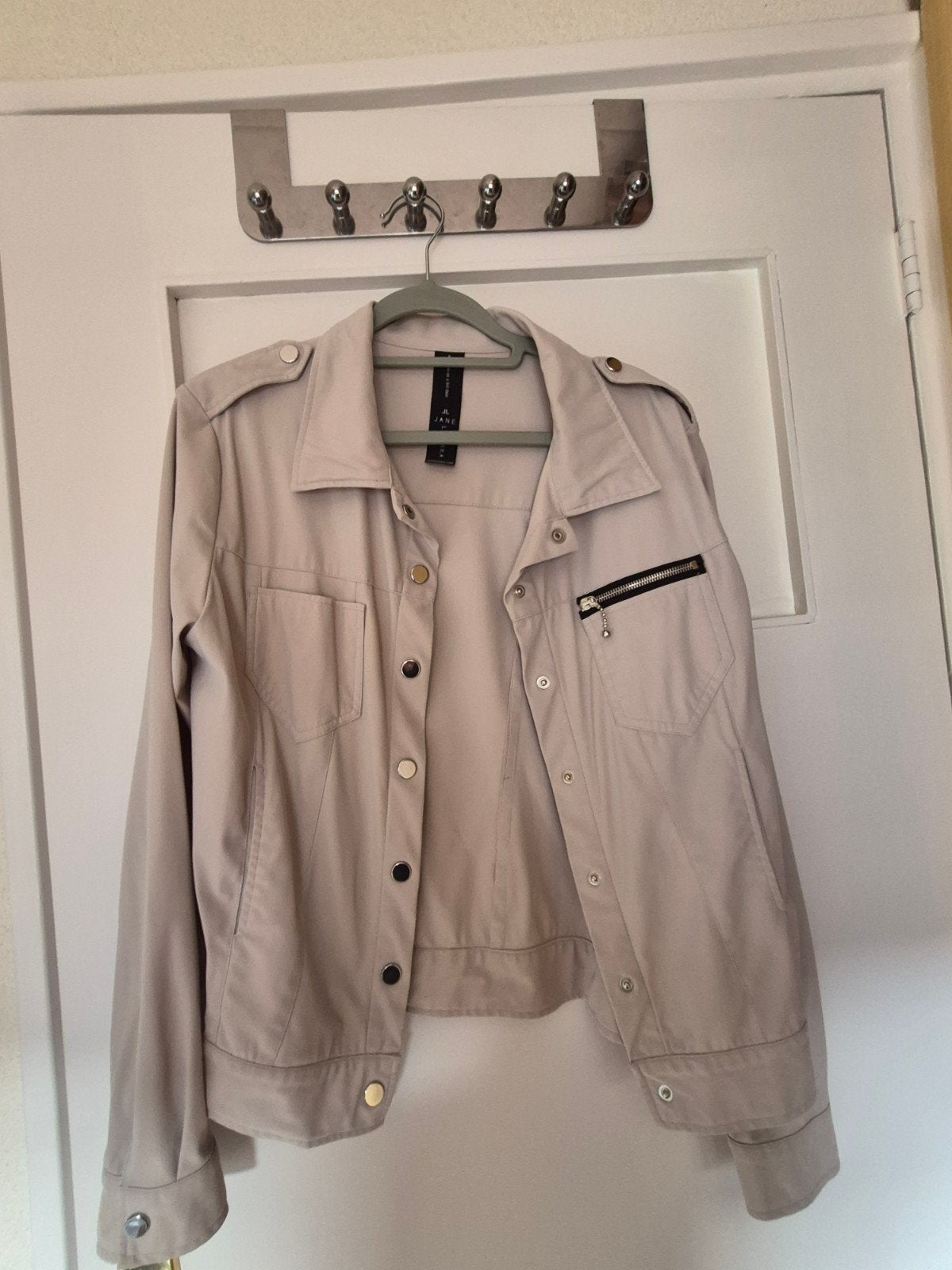 Mooi travel jasje van Jane Lushka M, Maat 38/40 (M), Beige, Ophalen of Verzenden, Jane Lushka