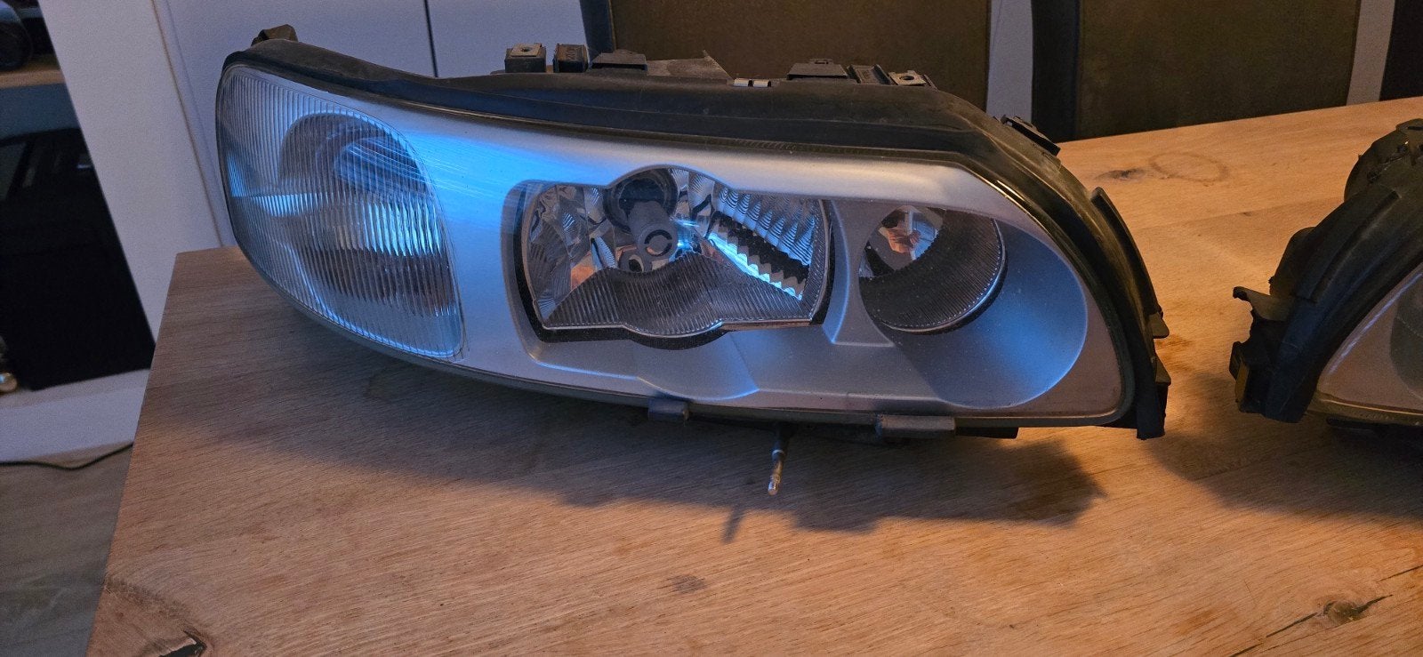 Koplampen Volvo V70R 2005 - Werkend en APK-gekeurd, Ophalen, Gebruikt, Volvo