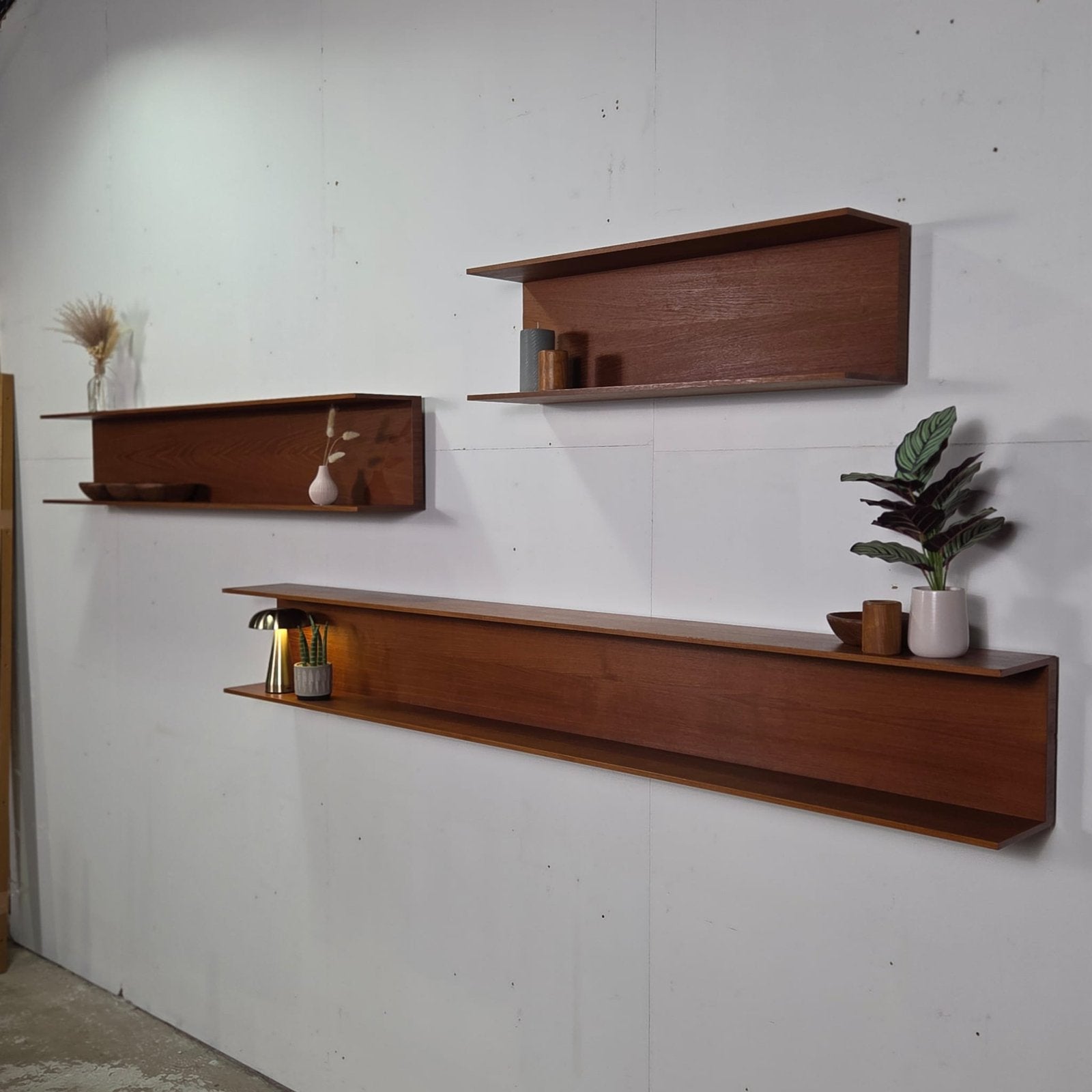 Walter Wirz, Wilhelm Renz vintage zwevende wandplanken
