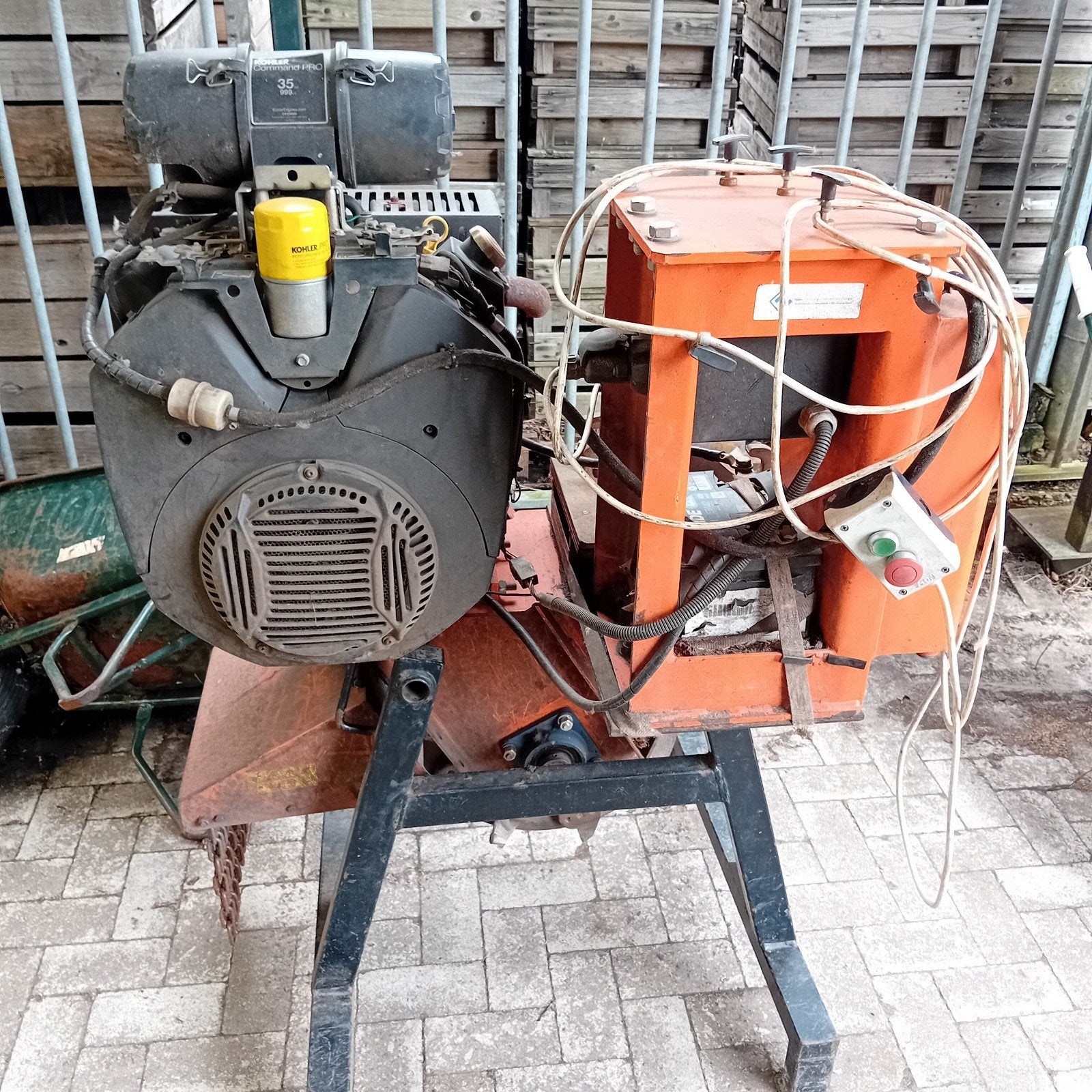 Stobbenfrees  laski fz 500 voor graafmachine, Ophalen