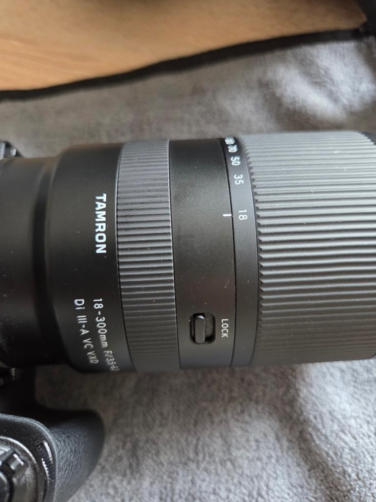 Tamron 18-300mm voor nikon, Ophalen of Verzenden, Telelens