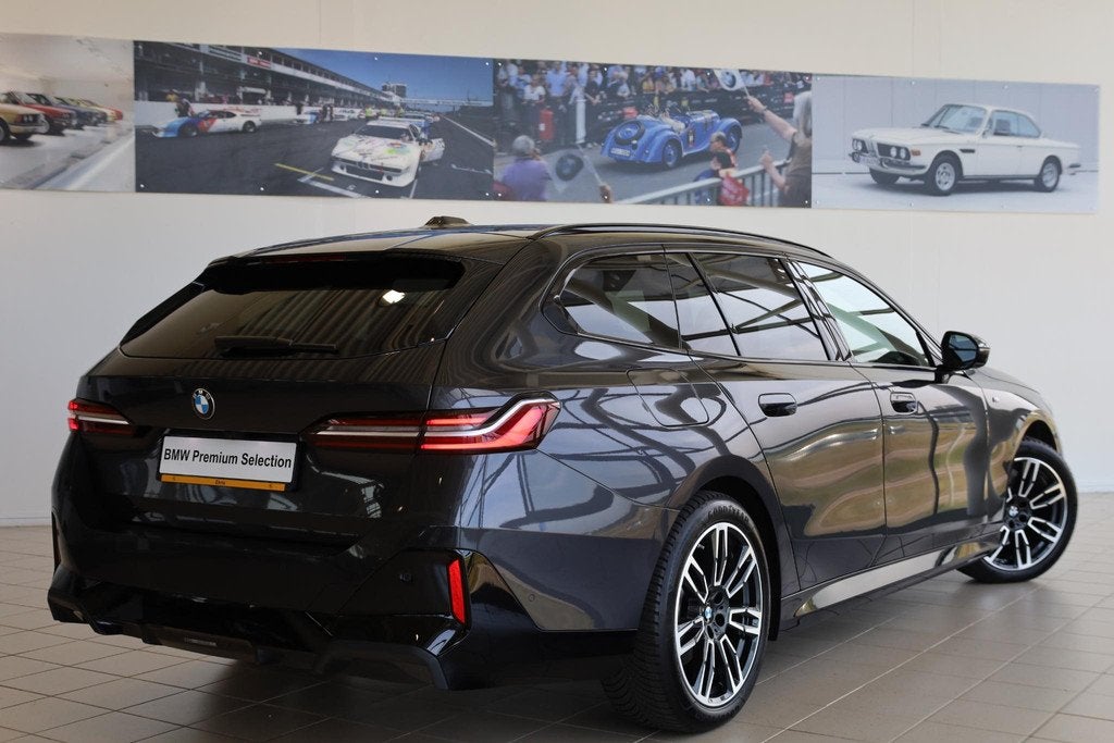 BMW 5-serie Touring 520i | M Sportpakket | Harman & Kardon |, Auto's, Automaat, 1998 cc, Gebruikt, 4 cilinders