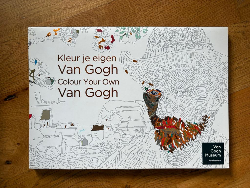 Kleur je eigen Van Gogh - Kleurboek Van Gogh Museum, Ophalen of Verzenden, Zo goed als nieuw, Overige onderwerpen