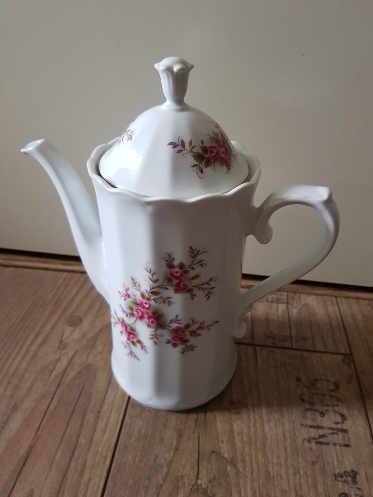 Theepot / koffiepot met bloemen royal schawap, Antiek en Kunst, Antiek | Servies los, Ophalen of Verzenden