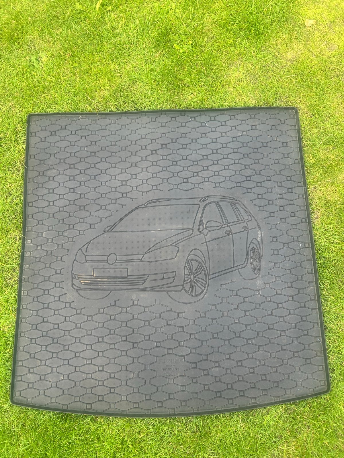 RIGUM Kofferbakmat VW Golf VII Variant, Ophalen of Verzenden, Gebruikt