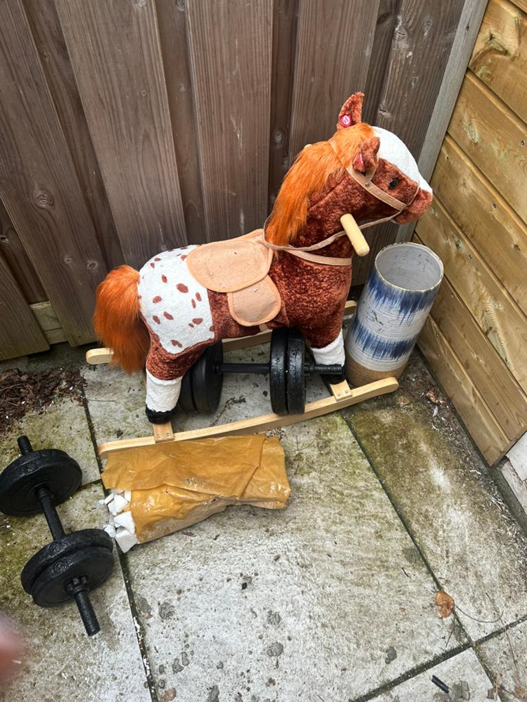 Te koop: Nieuw hobbelpaard / rijpaard voor kinderen 🐴, Ophalen of Verzenden, Nieuw