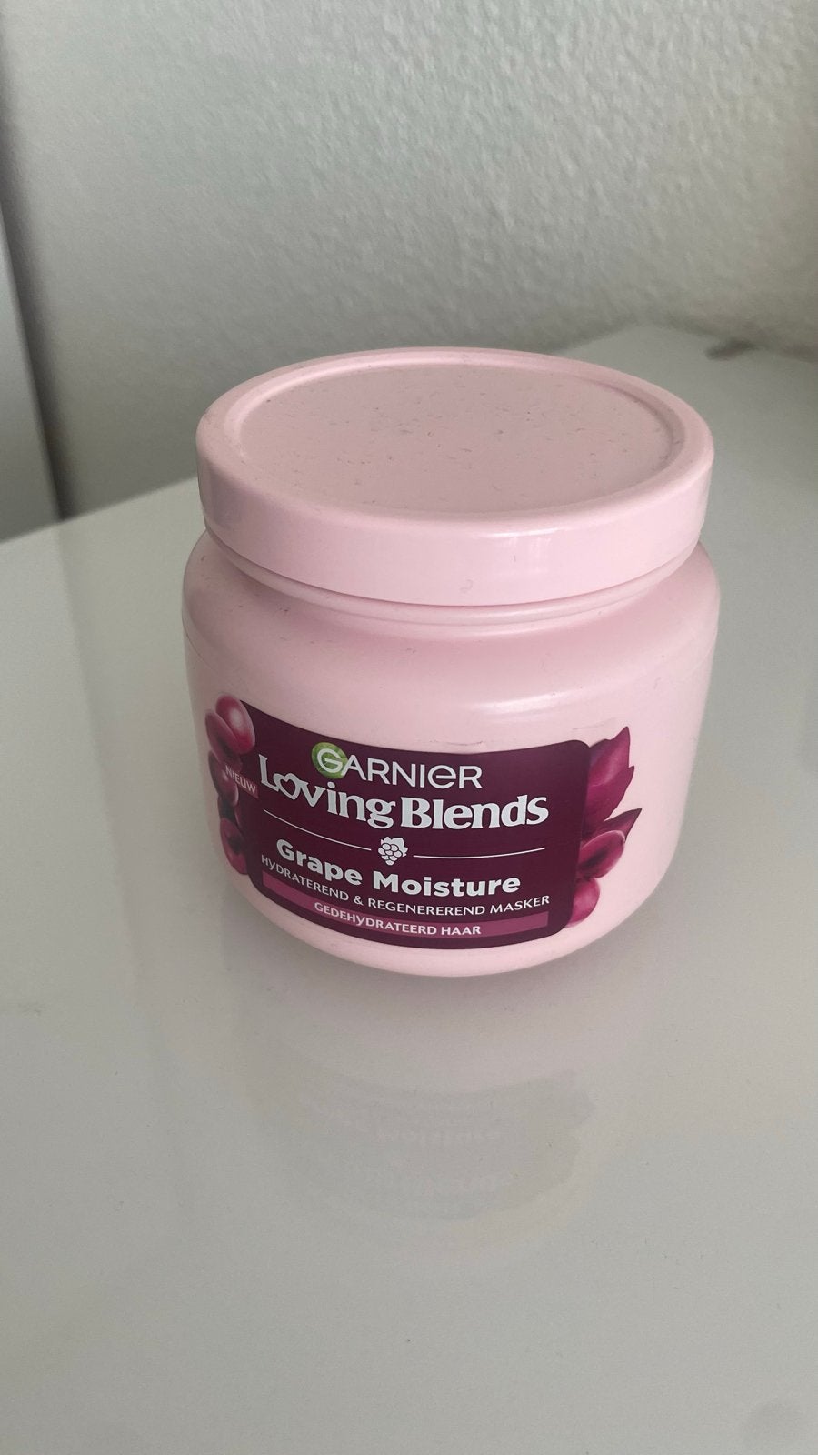 Garnier Loving Blends Grape Moisture Haarmasker - Nieuw, Ophalen of Verzenden, Nieuw, Haarverzorger of -hersteller