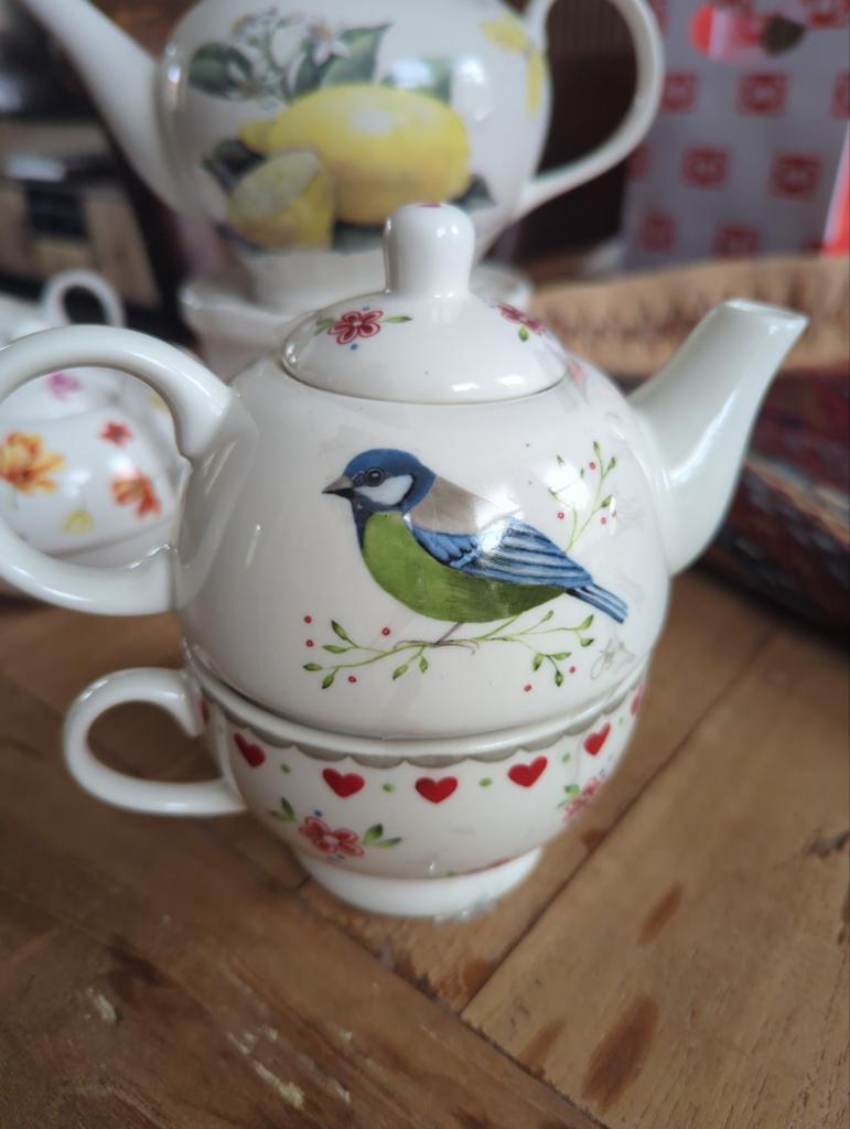 Theepotje en kopje Jet ter Steege tea for one, Ophalen of Verzenden, Zo goed als nieuw, Overige stijlen, Kop(pen) en/of Schotel(s)