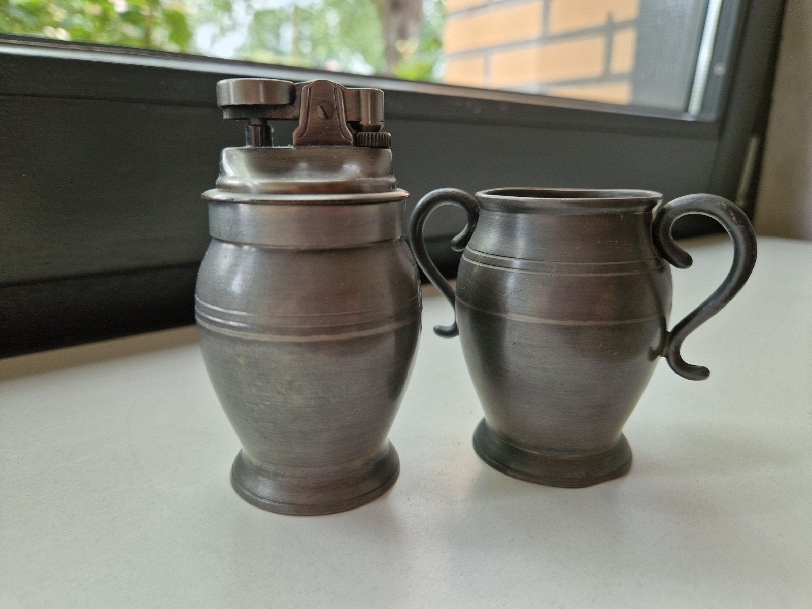 Vintage tinnen aansteker en miniatuur pul, Ophalen of Verzenden