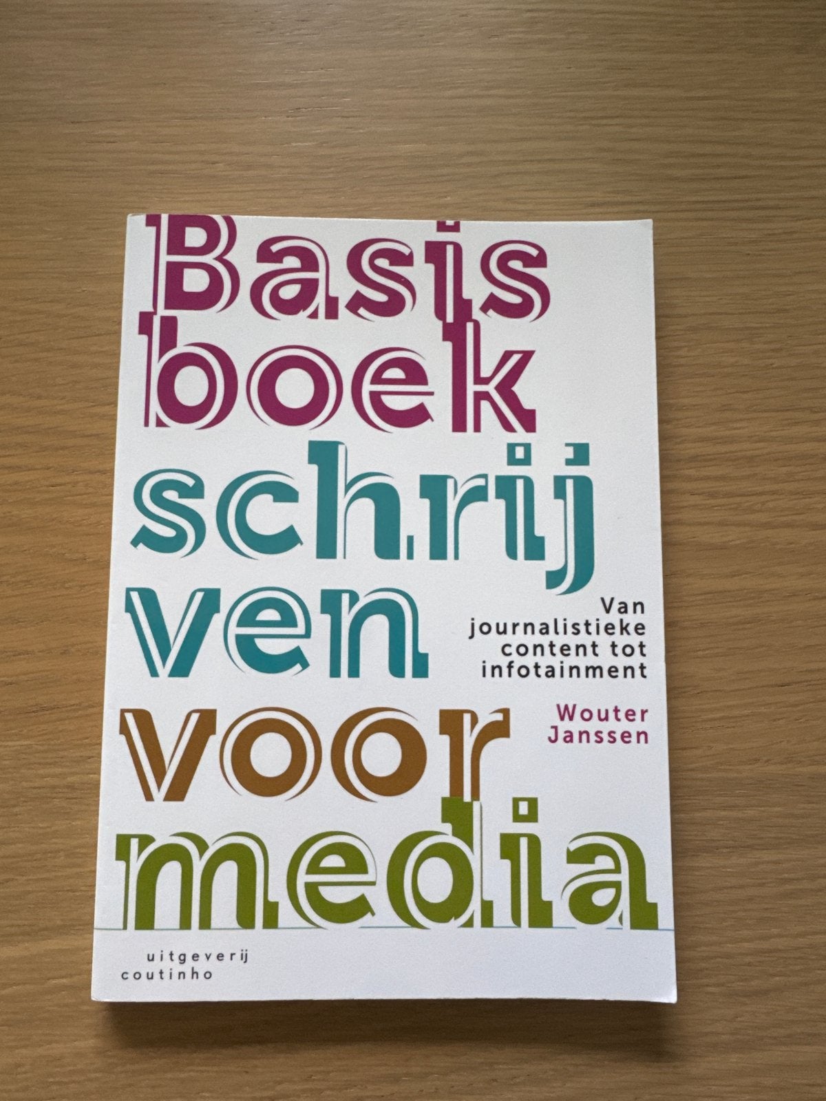 Basisboek schrijven voor media - Wouter Janssen, Boeken, Ophalen of Verzenden, Gamma, Zo goed als nieuw, HBO
