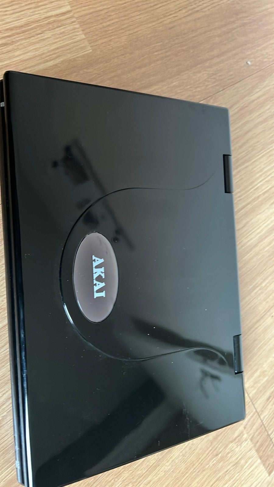 Akai Draagbare DVD-speler met scherm en accessoires, Gebruikt, Draagbaar, Ophalen, Overige merken