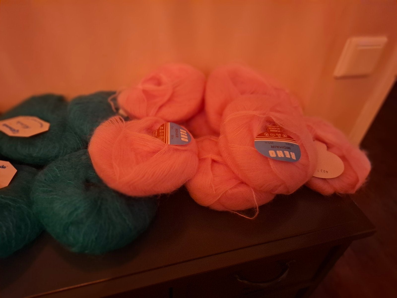 te koop 16 bolen mohair nieuw, Ophalen of Verzenden, Nieuw, Verjaardag