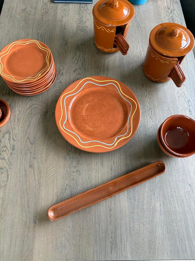 Aardewerk servies set, terracotta, Ophalen of Verzenden, Aardewerk, Overige stijlen, Schaal of Schalen