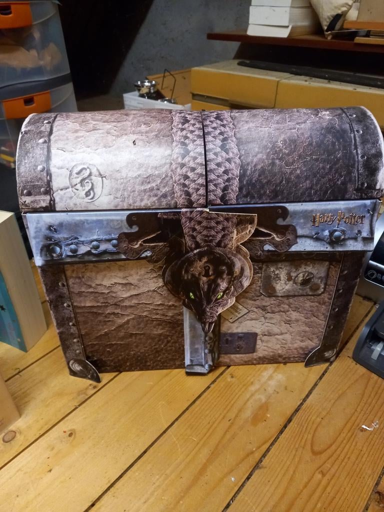 Harry Potter Kist met Boeken - Deel 1 t/m 4, Verzamelen, Harry Potter, Zo goed als nieuw, Boek of Poster, Ophalen of Verzenden