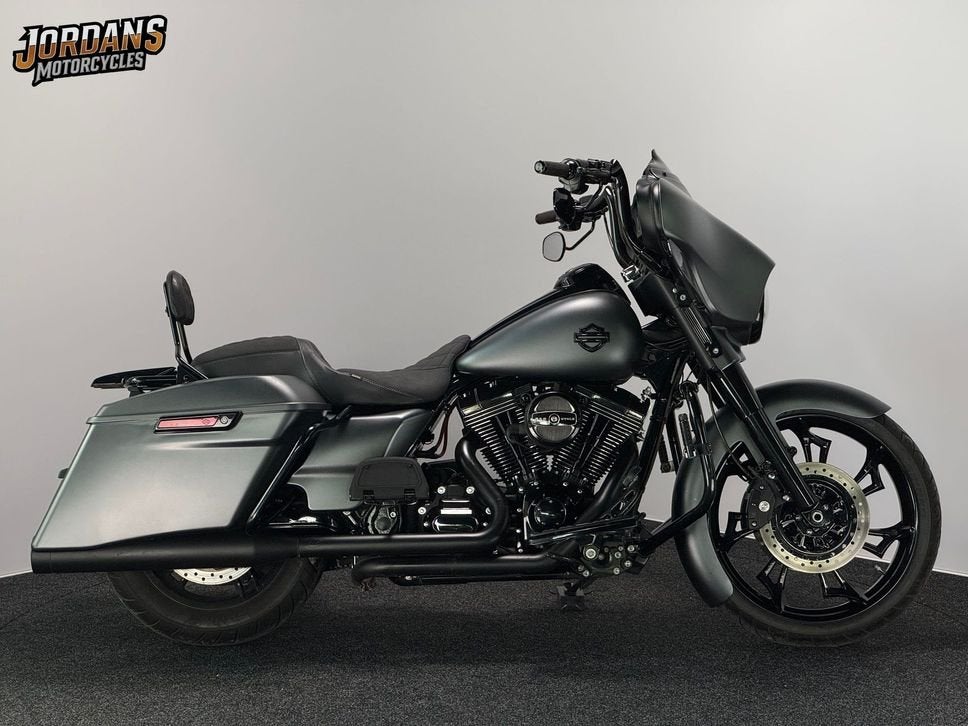 HARLEY-DAVIDSON STREET GLIDE FLHX 103CI (bj 2016), Motoren, 2 cilinders, 1690 cc, HARLEY-DAVIDSON, Chopper