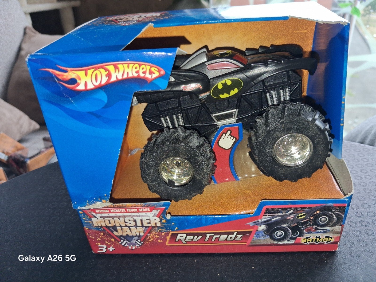 Hot Wheels Monster Jam Batmobile Rev Tredz, Ophalen of Verzenden, Zo goed als nieuw