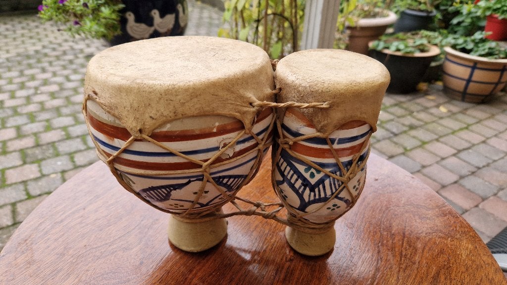 oude afrikaanse trommel aardewerk, Muziek en Instrumenten, Percussie, Ophalen of Verzenden, Gebruikt, Trommel