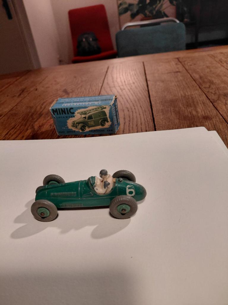 Vintage Minic Clockwork Raceauto met nummer 6, Ophalen of Verzenden, Gebruikt, Auto, Overige merken