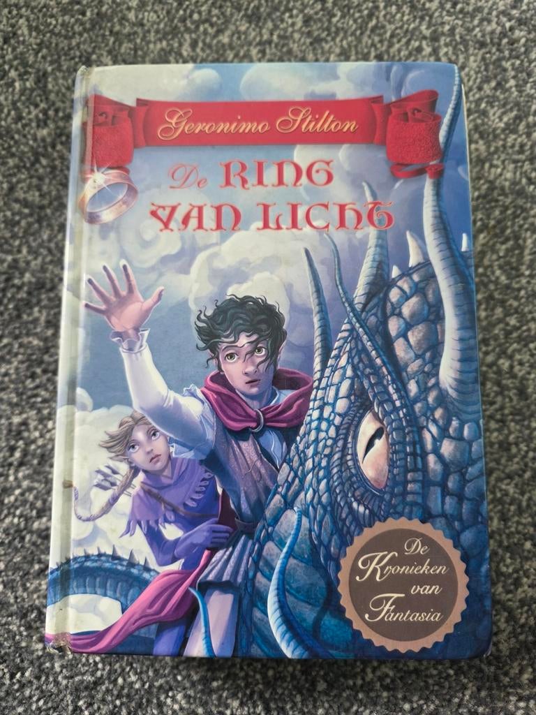 Geronimo stilton de ring van licht, Boeken, Ophalen of Verzenden, Zo goed als nieuw, Fictie algemeen