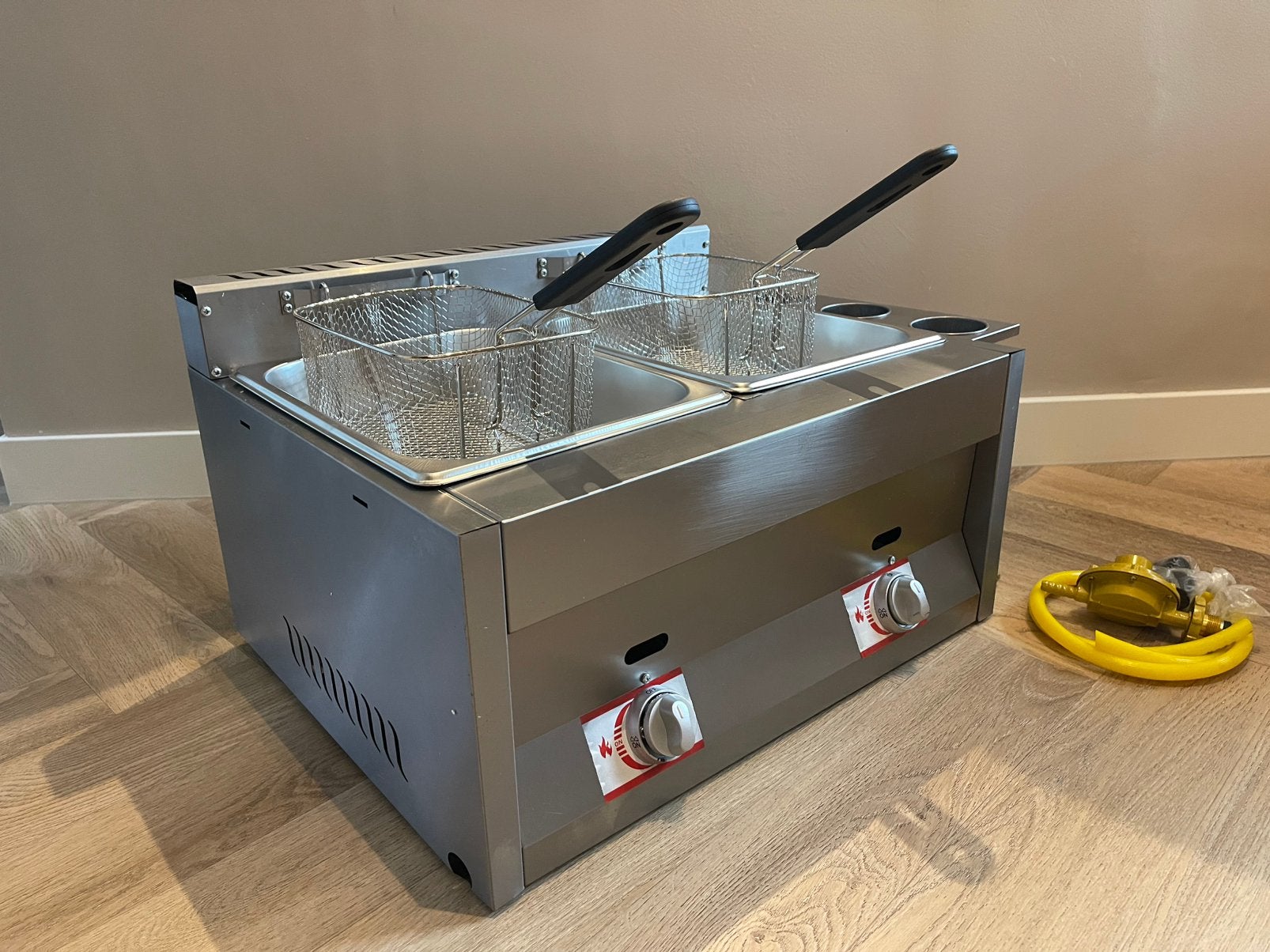 Rvs Butaan/propaangas friteuse 2x6L Camping/ markt/ kermis, 4 liter of meer, Ophalen of Verzenden, Duo-friteuse