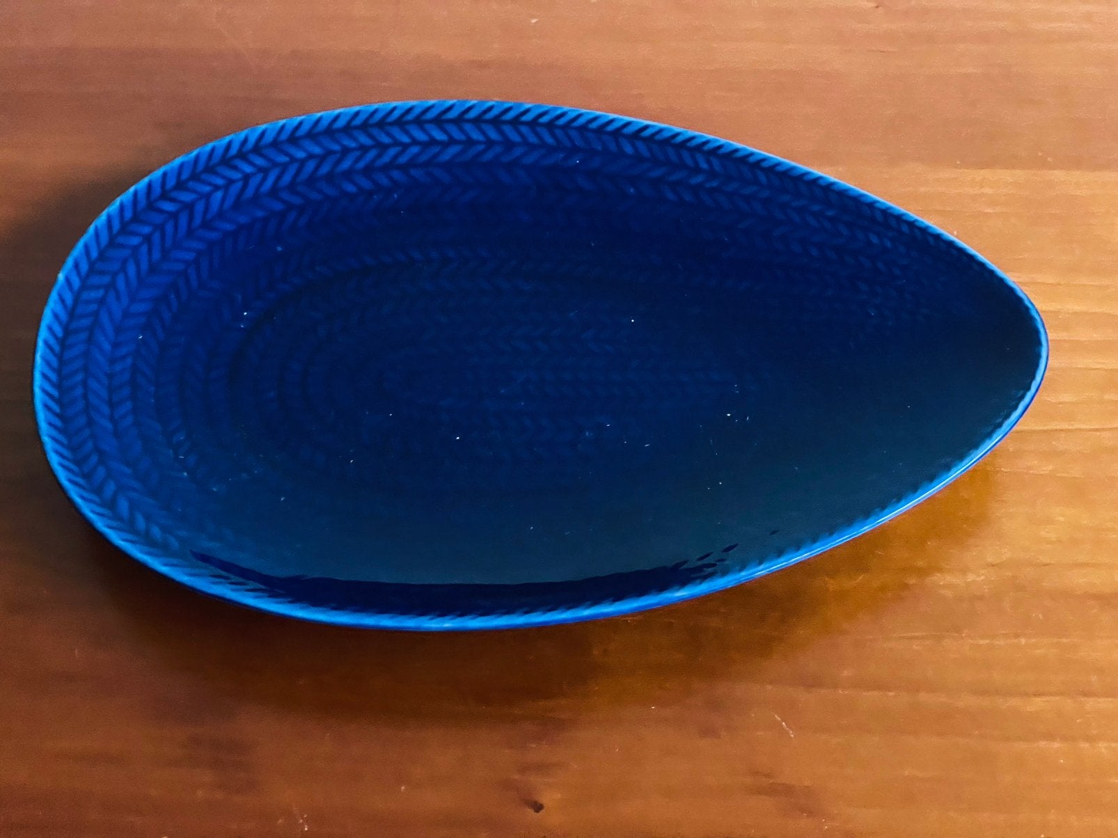 Rörstrand, Zweden: 1 blauwe Blå Eld platte schaal l. 23 cm, Antiek en Kunst, Ophalen of Verzenden