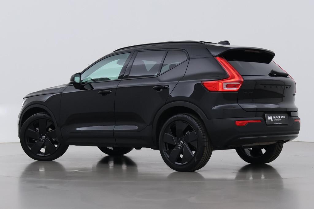 Volvo XC40 B3 Ultra Black Edition | Panoramadak | Trekhaak |, 15 km/l, Gebruikt, Euro 6, 4 cilinders