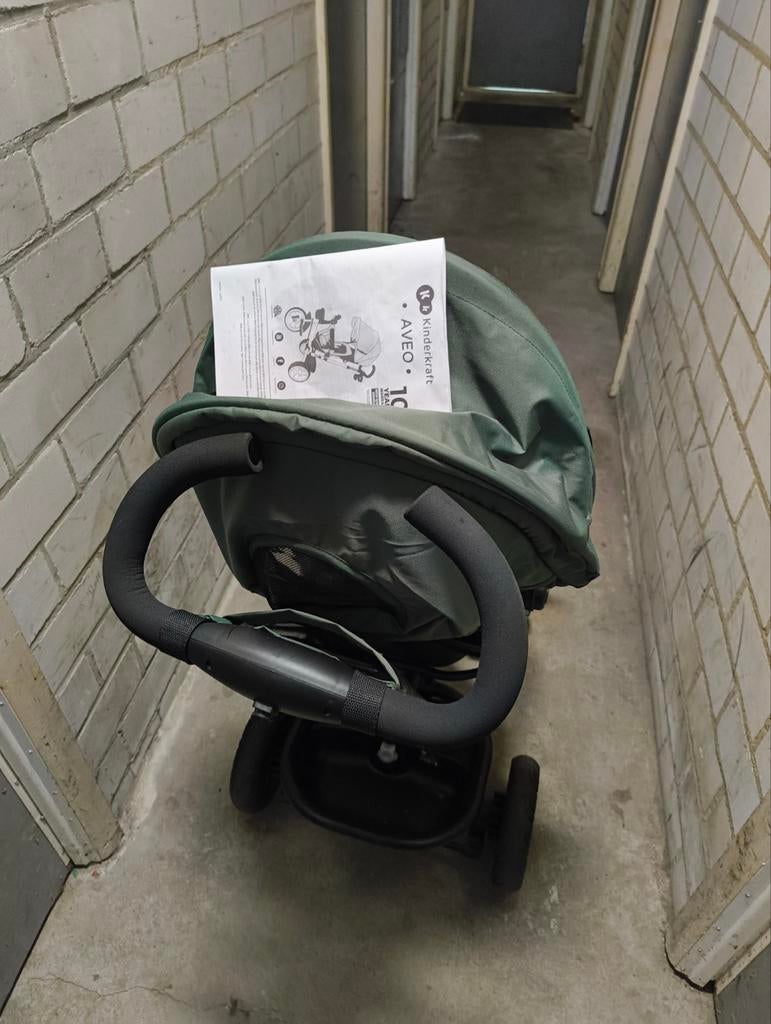 Kinderkraft Aveo driewieler/buggy, Ophalen of Verzenden, Zo goed als nieuw, Overige merken, Verstelbare rugleuning