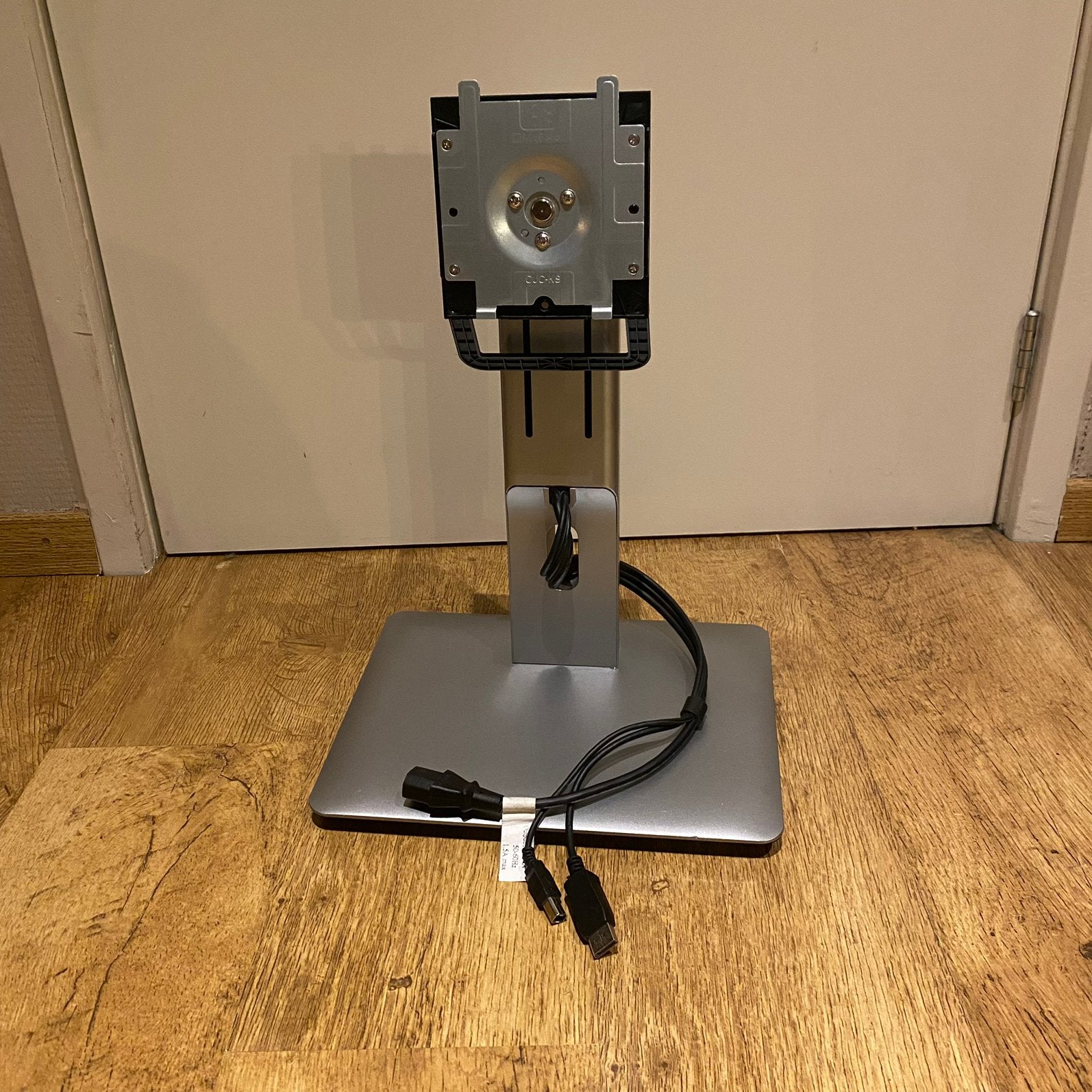 Dell Monitor Standaard met USB 3.0 Dock, Ophalen of Verzenden, Gebruikt, Docking station, Laptop