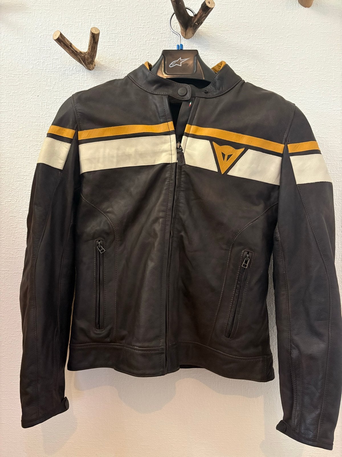 Dainese leren motorjas - Bruin met strepen: S, Motoren, Ophalen, Tweedehands, Dames, Jas | leer