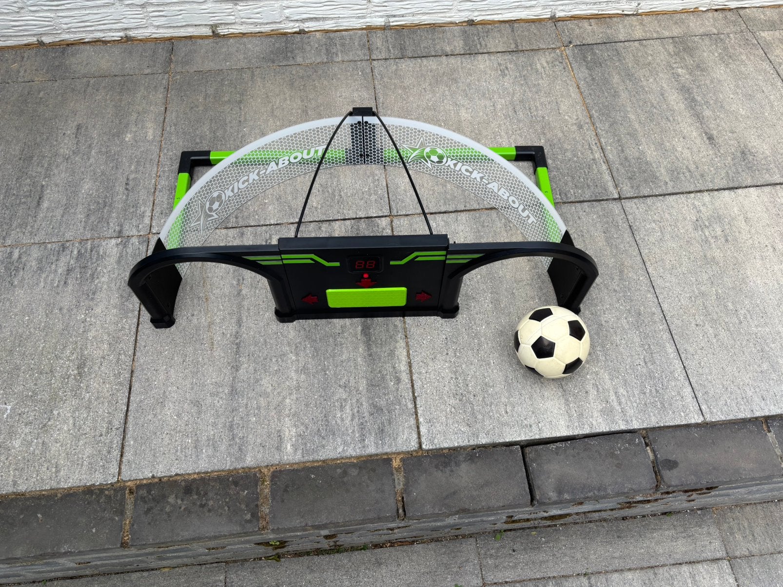 Voetbalspel kick-about, Ophalen, Zo goed als nieuw
