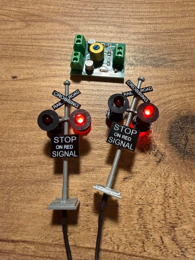 Overweg lichten | H0 | 6cm, Hobby en Vrije tijd, Modeltreinen | H0, Overige merken, Gelijkstroom, Verzenden, Overige typen
