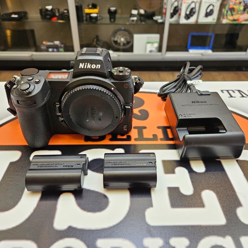 Nikon Z7II Body + 2 Nikon Accus en Lader, Nikon, Zo goed als nieuw, Support@nikon.com, Nikon Corporation
Shinagawa Intercity Tower C
2-15-3, Konan, Minato-ku
Tokyo 108-6290
Japan