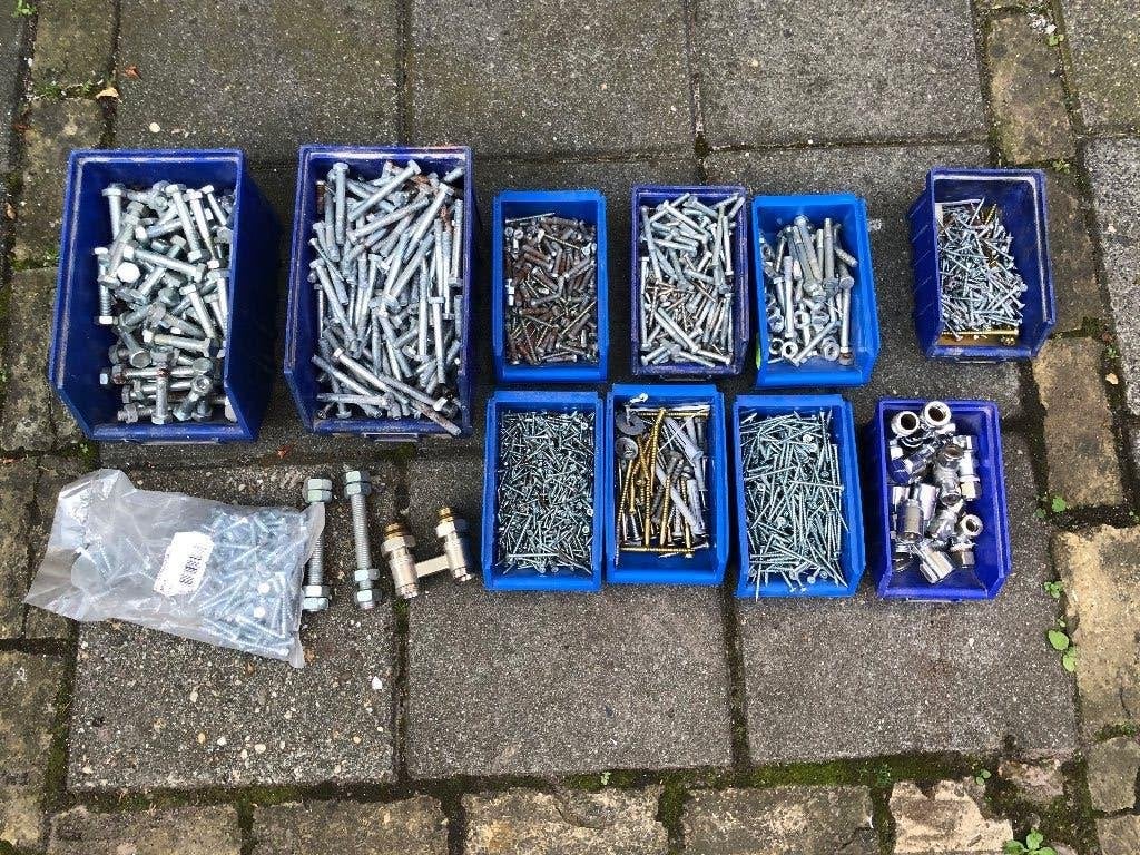 Schroeven en moeren, Ophalen of Verzenden, Minder dan 50 mm, Schroeven