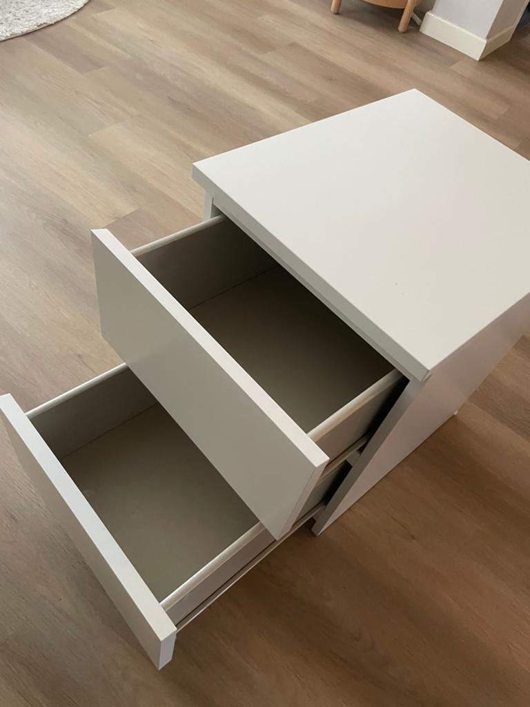 Nachtkastje Ikea wit, Huis en Inrichting, Kasten | Ladekasten, 1 of 2 laden, Zo goed als nieuw, Minder dan 100 cm, 25 tot 50 cm