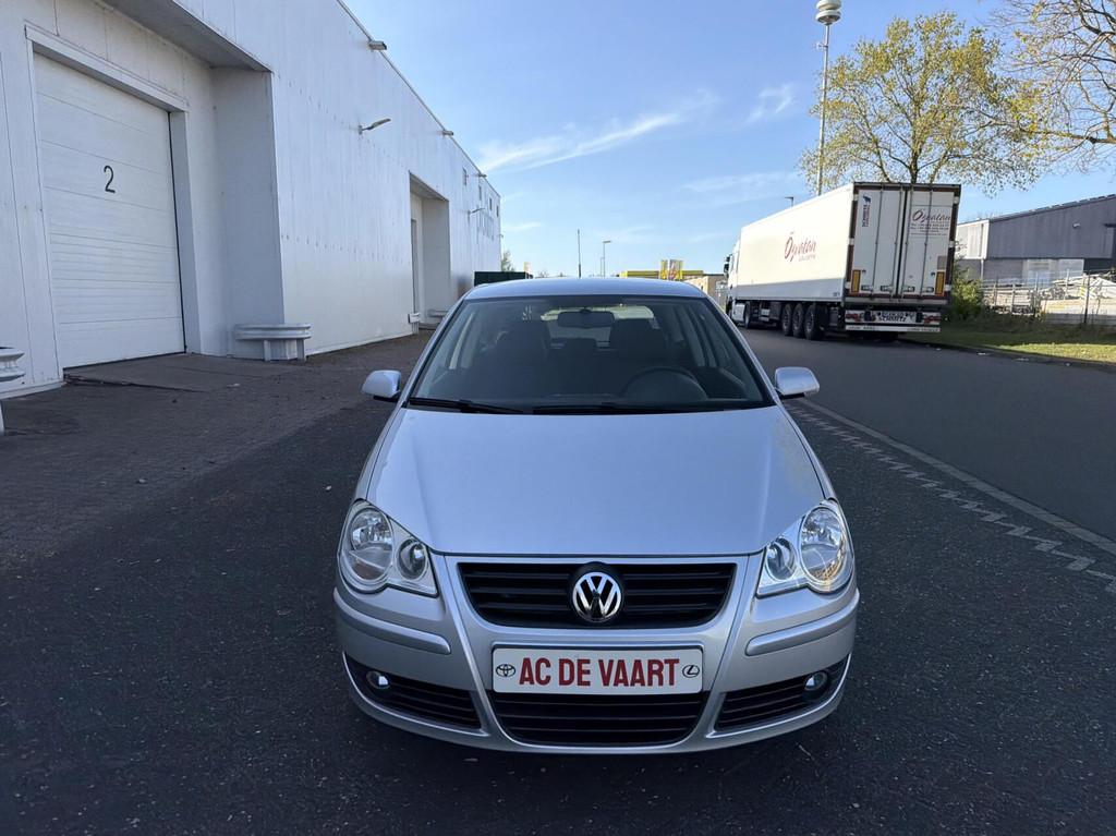 Volkswagen Polo 1.4-16V Optive - DEALERONDERHOUD/AIRCO/NAP, Voorwielaandrijving, Elektrische ramen, 15 km/l, 4 cilinders