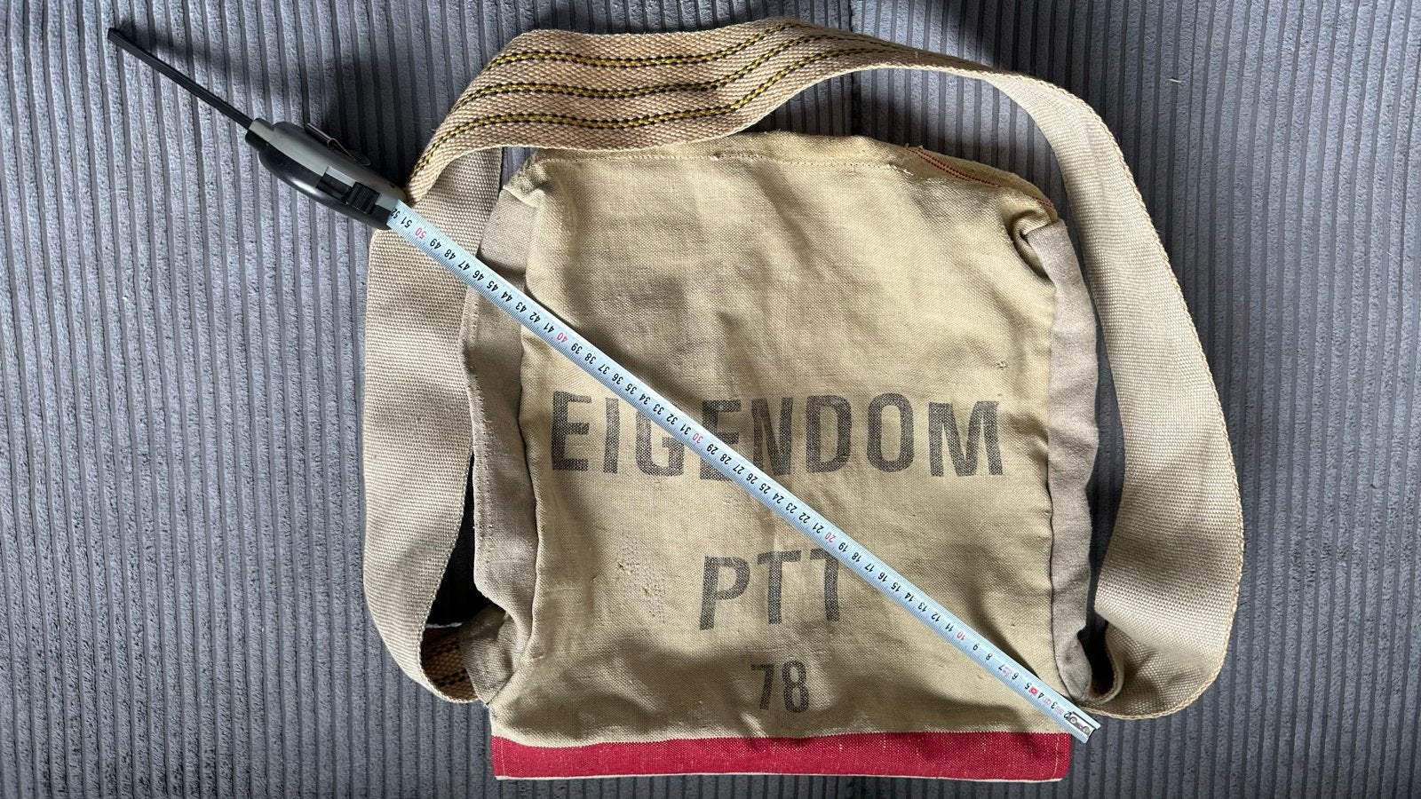 Vintage PTT Posttas - 'Eigendom PTT' - Uniek Verzamelstuk, Ophalen of Verzenden