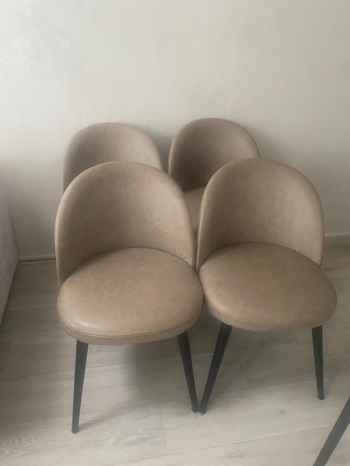 Set van 4 beige eetkamerstoelen, Ophalen, Gebruikt, Overige kleuren, Leer