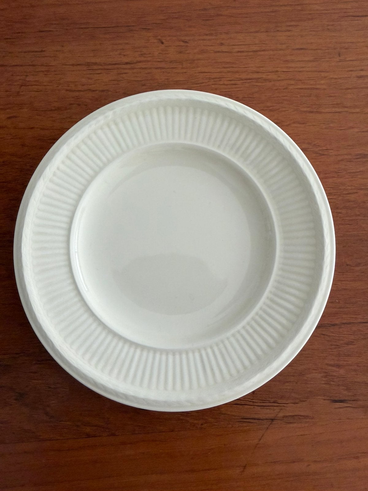 Wedgwood Edme 6 petit four schaaltjes 13cm, Klassiek, Ophalen of Verzenden, Zo goed als nieuw, Bord(en)