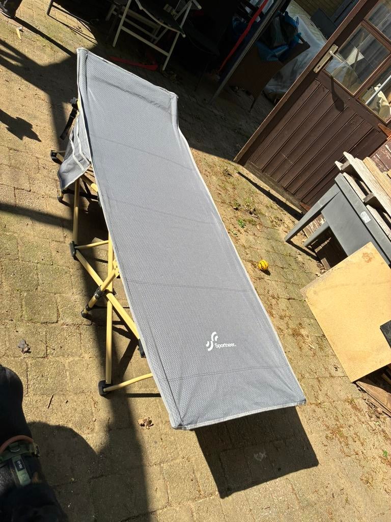Veldbed, Ophalen of Verzenden, Zo goed als nieuw