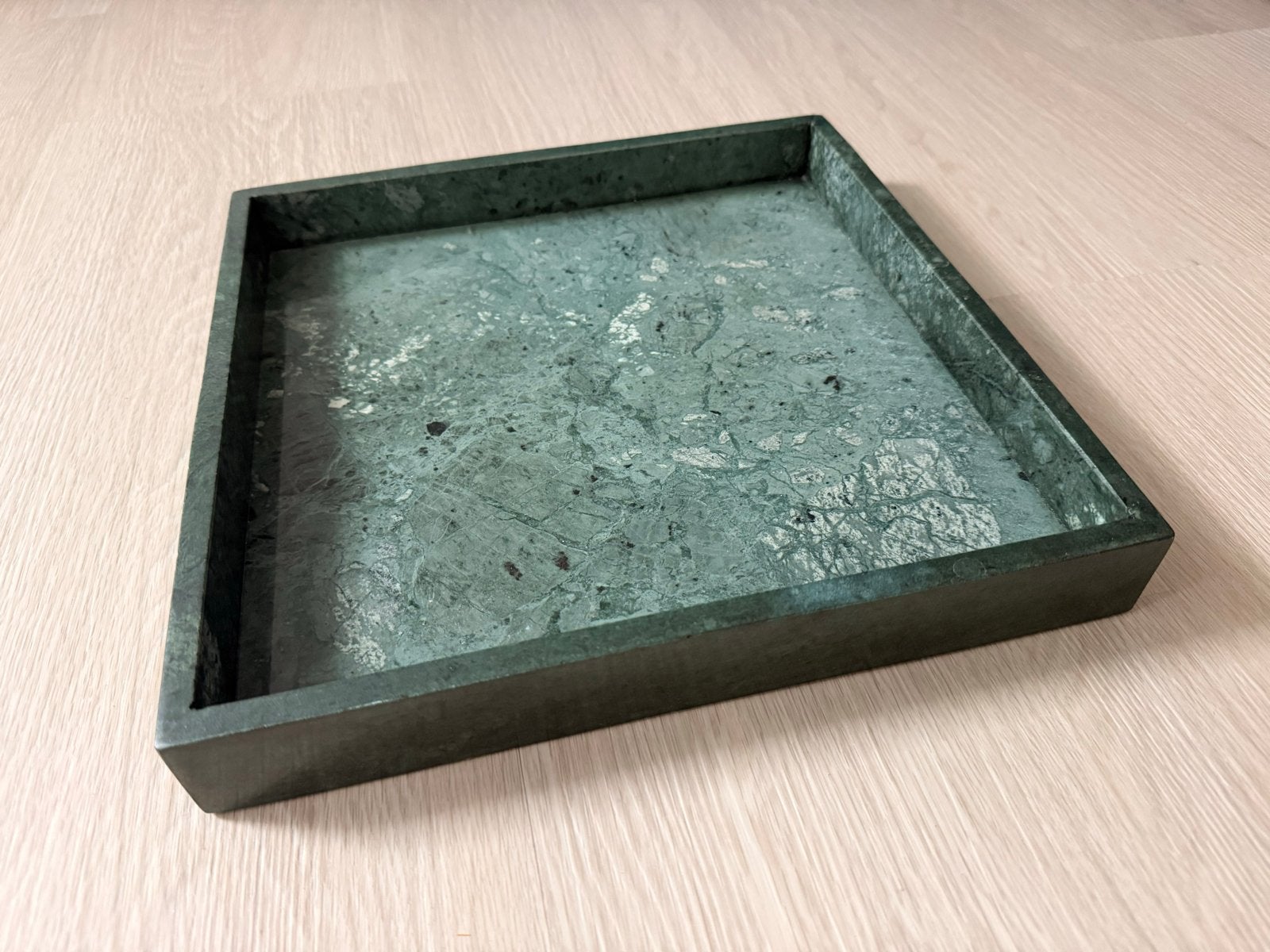 Stoned Dienblad Marmer Groen 30x30 cm, Ophalen, Met opstaande rand, Vierkant, Zo goed als nieuw