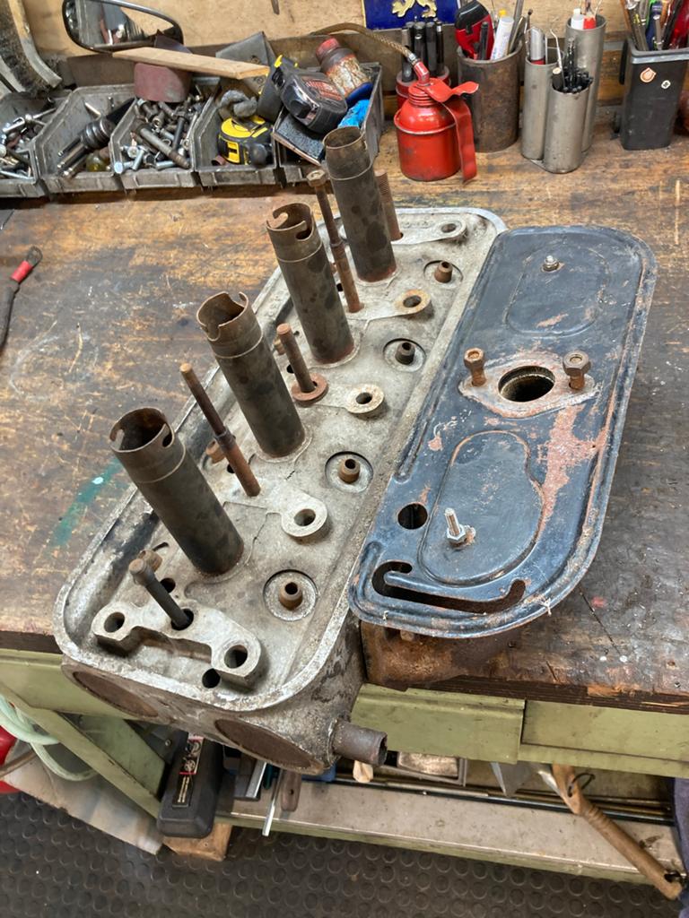 Cilinderkop Peugeot 203, Ophalen of Verzenden, Gebruikt, Peugeot