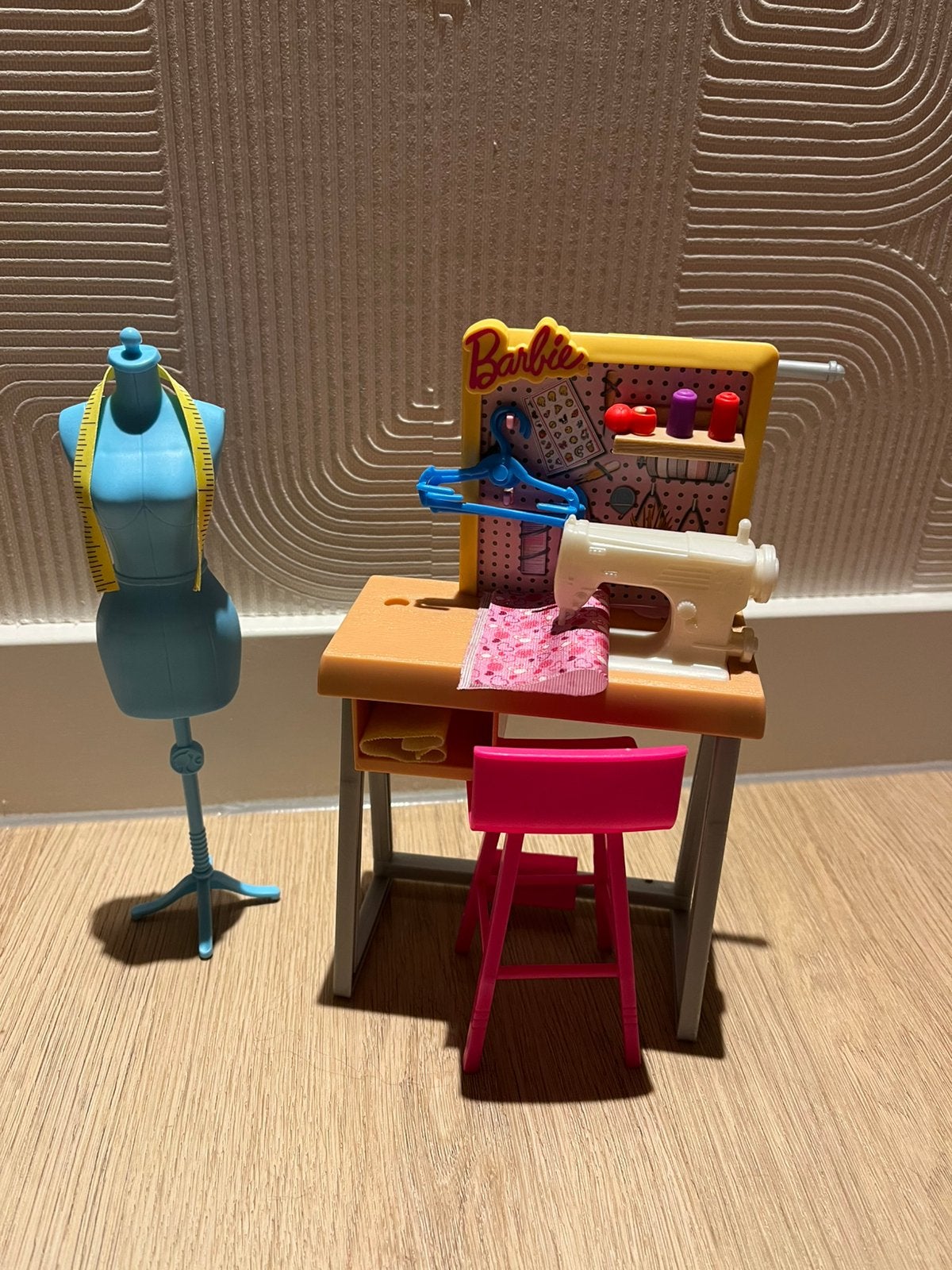 Barbie naaiatelier, Ophalen of Verzenden, Jongen of Meisje