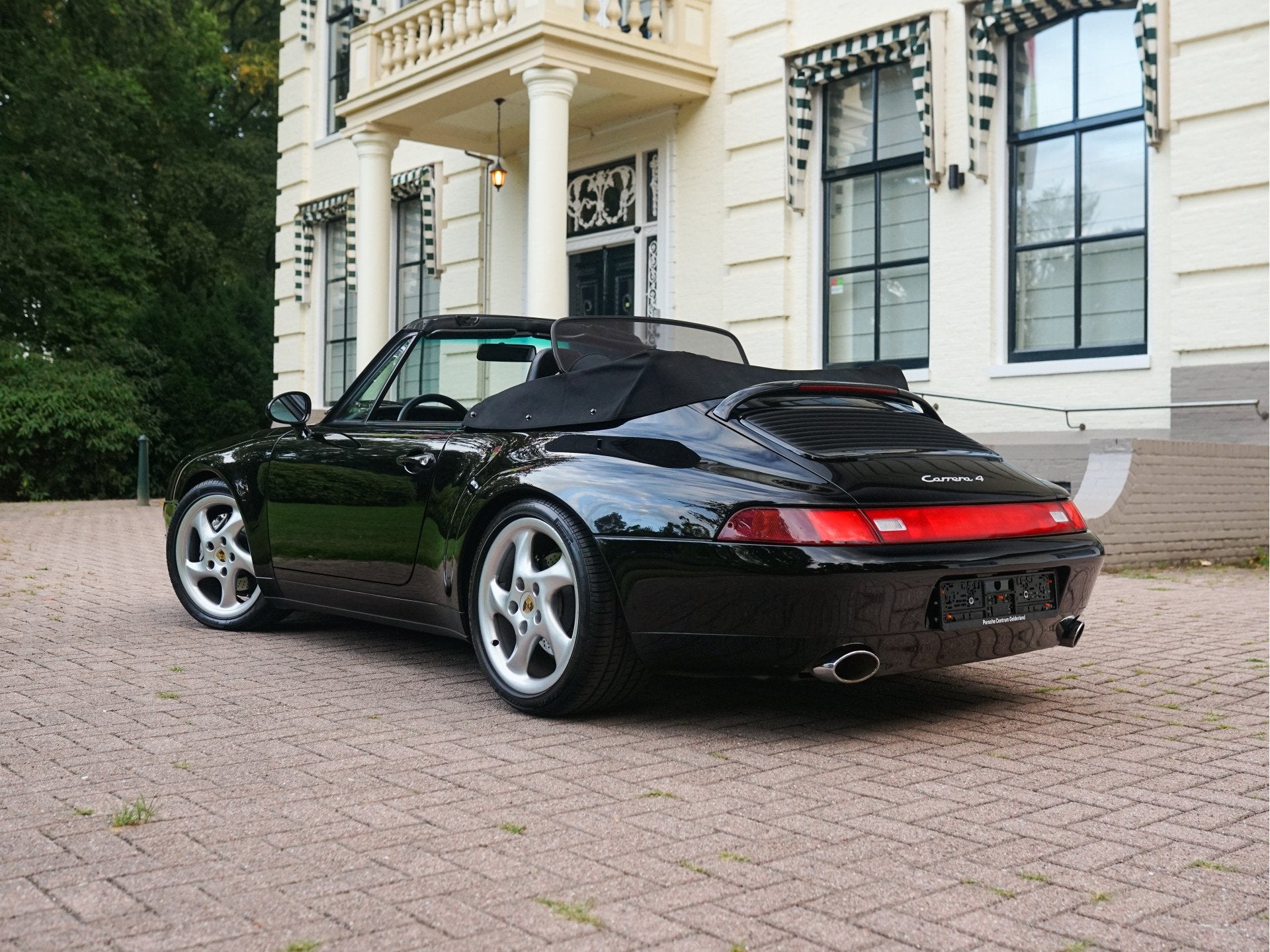 Porsche 911 [993] Cabrio 3.6 Carrera 4 l Manual l Full Histo, Zwart, Cabriolet, 4 stoelen, Zwart