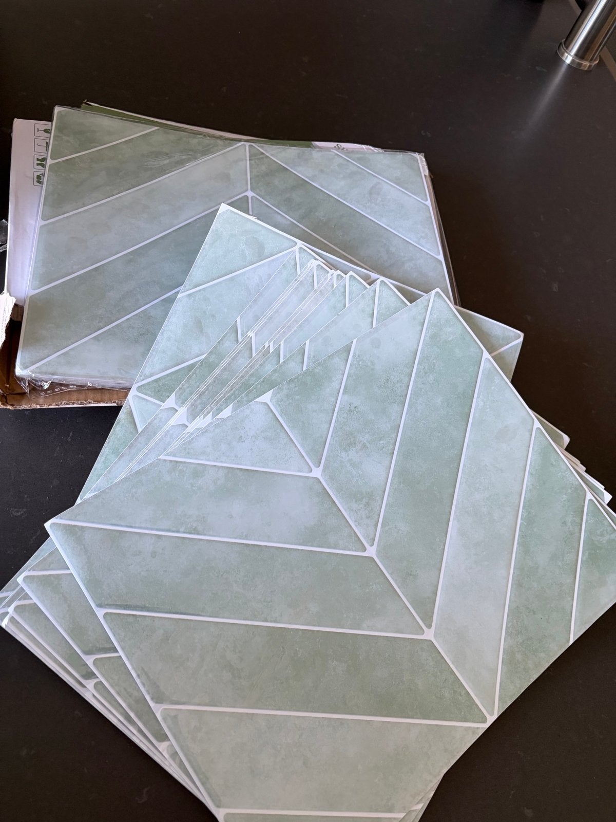 20x Plak Tegels - Modern Lichtgroen Design (Nieuw), Doe-het-zelf en Verbouw, Tegels, Overige materialen, Wandtegels, Nieuw, Ophalen of Verzenden