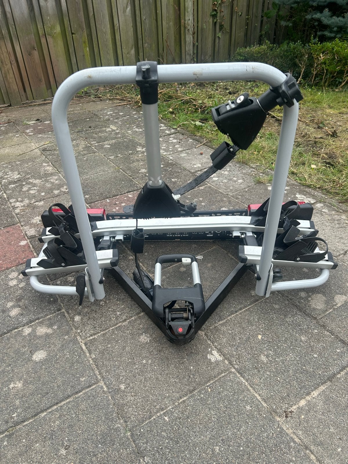 Fietsendrager voor 2 elektrische fietsen met middenmoter., Auto diversen, Ophalen, Gebruikt, 2 fietsen, Trekhaakdrager