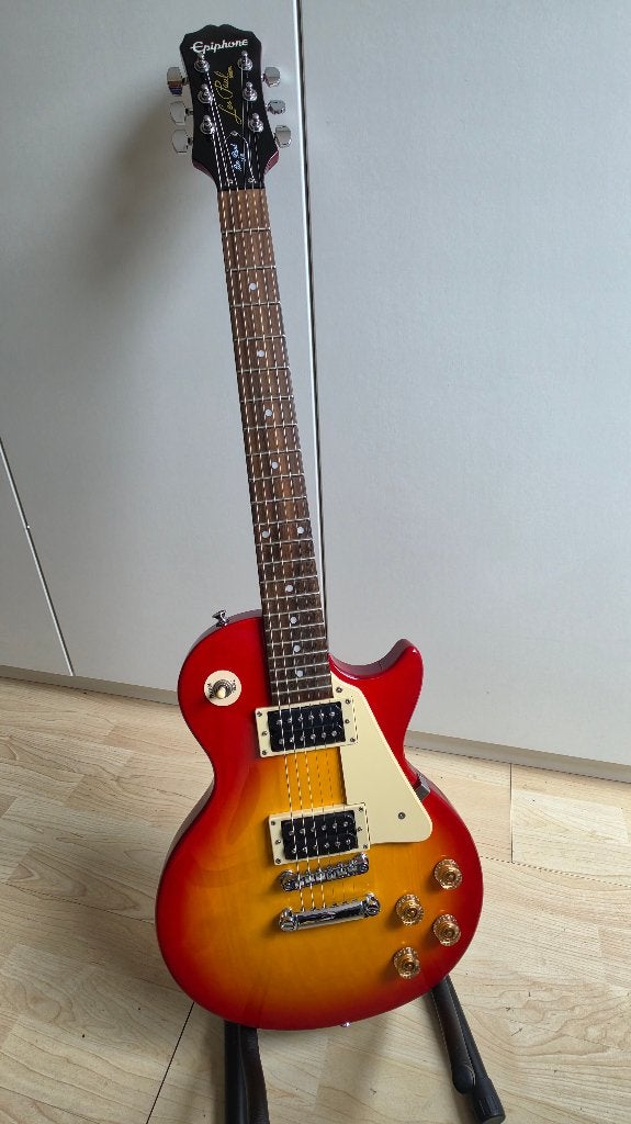 Epiphone Les Paul 100. Recent nagekeken en afgesteld, Ophalen, Zo goed als nieuw, Solid body, Epiphone