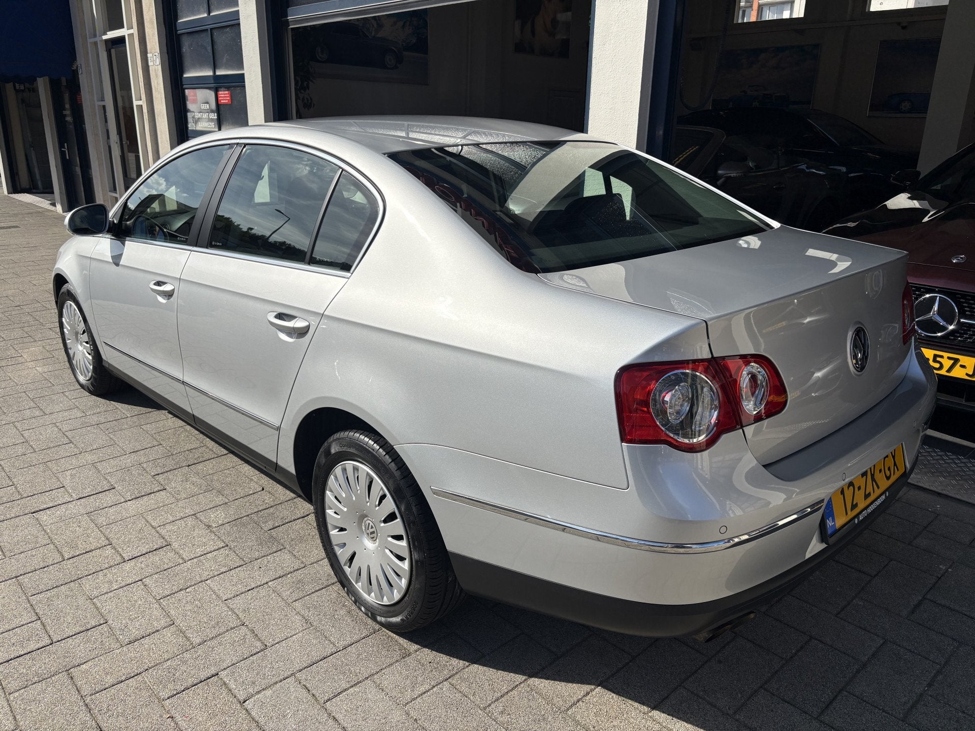 Volkswagen Passat 1.8 TFSI Comfortline Business NL AUTO * NI, Verwarmde buitenspiegels, 4 cilinders, 160 pk, Origineel Nederlands