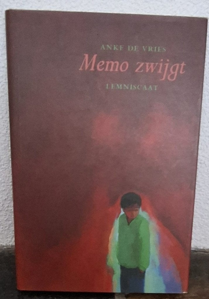 Memo zwijgt 9789056370435, Ophalen of Verzenden, Zo goed als nieuw, Fictie algemeen